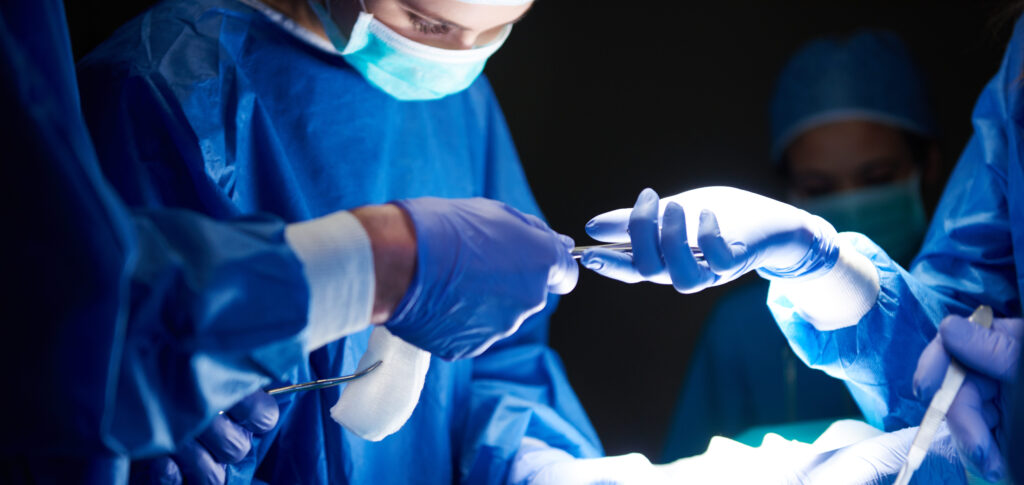 médicos/cirurgia