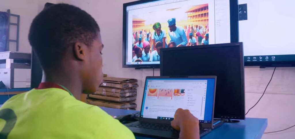 Tutoria com IA reduz desigualdades educacionais na Nigéria